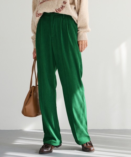 Chaco closet（チャコ クローゼット）の「コーデュロイ2タックワイドストレートパンツ（その他パンツ・レディース・グリーン/ブラウン/チャコール/アイボリー/ブルー・S/M）」の4枚目の写真
