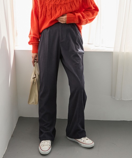 Chaco closet（チャコ クローゼット）の「コーデュロイ2タックワイドストレートパンツ（その他パンツ・レディース・グリーン/ブラウン/チャコール/アイボリー/ブルー・S/M）」の3枚目の写真