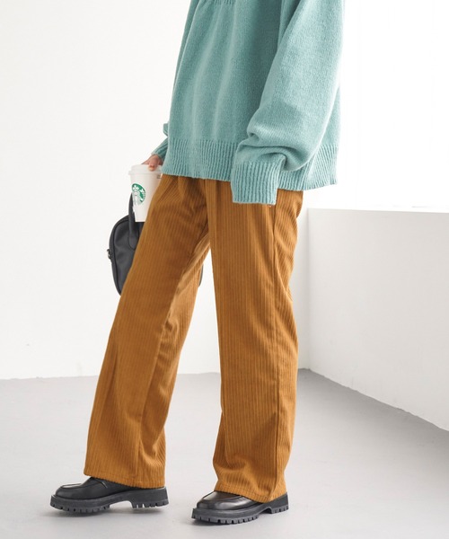 Chaco closet（チャコ クローゼット）の「コーデュロイ2タックワイドストレートパンツ（その他パンツ・レディース・グリーン/ブラウン/チャコール/アイボリー/ブルー・S/M）」の13枚目の写真