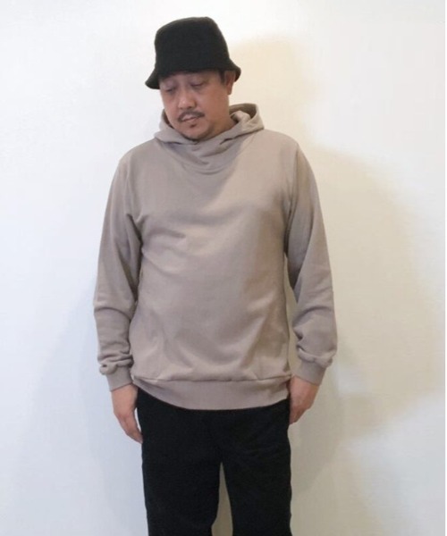 Alil（アリル）の「【Alil】アリル 裏毛 ボリュームネック パーカー プルオーバー 大人カジュアル（パーカー・メンズ・ブラック/オフホワイト/グレイッシュベージュ/杢グレー・LARGE/MEDIUM/SMALL）」の10枚目の写真
