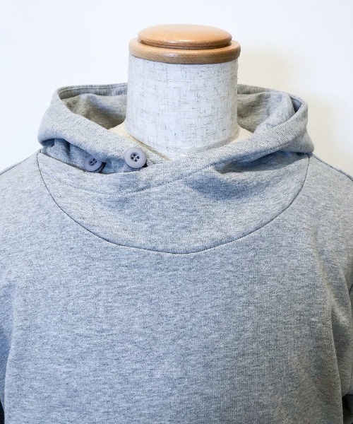 Alil（アリル）の「【Alil】アリル 裏毛 ボリュームネック パーカー プルオーバー 大人カジュアル（パーカー・メンズ・ブラック/オフホワイト/グレイッシュベージュ/杢グレー・LARGE/MEDIUM/SMALL）」の16枚目の写真