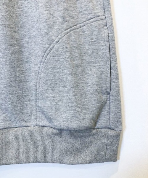 Alil（アリル）の「【Alil】アリル 裏毛 ボリュームネック パーカー プルオーバー 大人カジュアル（パーカー・メンズ・ブラック/オフホワイト/グレイッシュベージュ/杢グレー・LARGE/MEDIUM/SMALL）」の18枚目の写真