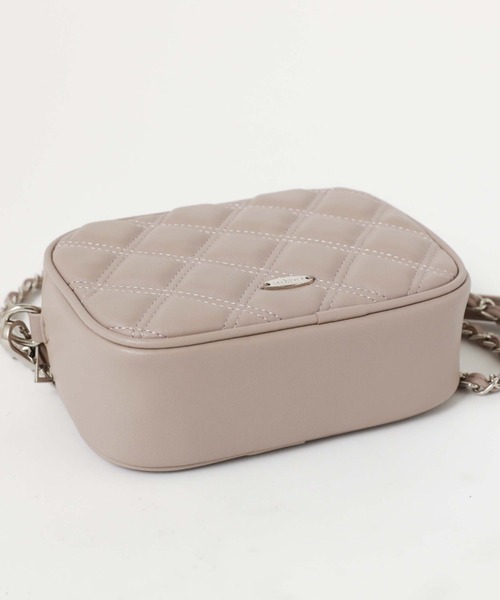 archives（アルシーヴ）の「Ｗステッチキルトバッグ（ショルダーバッグ・レディース・ブラック/グレイッシュベージュ/アイボリー・FREE）」の19枚目の写真