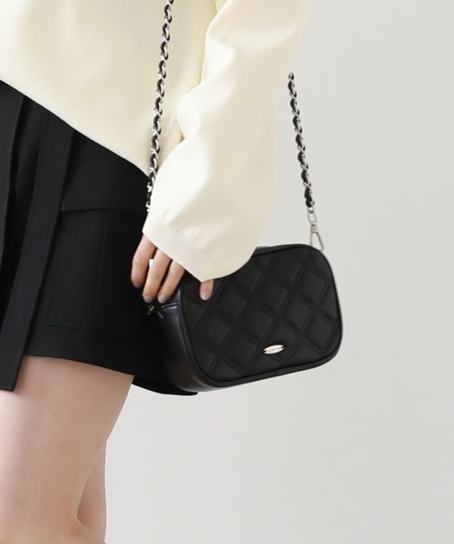 archives（アルシーヴ）の「Ｗステッチキルトバッグ（ショルダーバッグ・レディース・ブラック/グレイッシュベージュ/アイボリー・FREE）」の10枚目の写真