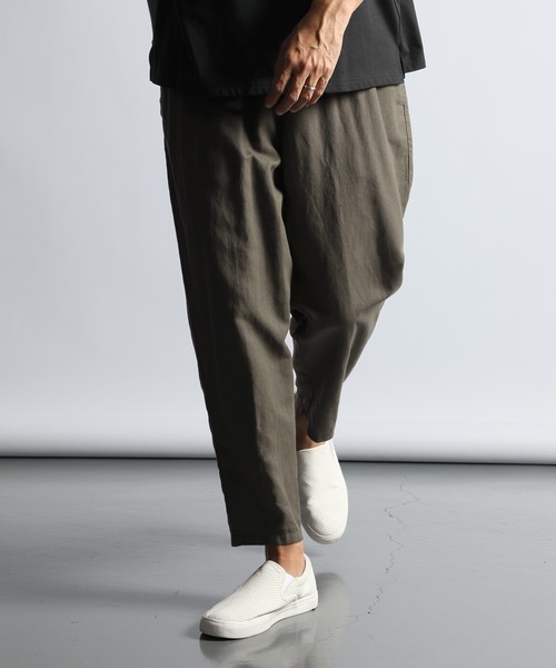 The DUFFER of ST.GEORGE（ザダファーオブセントジョージ）の「ECO FRIENDLY DYEING GATHERED WIDE PANTS：サステナブル エコ テーパード イージーワイドパンツ（その他パンツ・メンズ・ブラック/ブラウン/カーキ・SMALL/MEDIUM/LARGE/X-LARGE）」の8枚目の写真