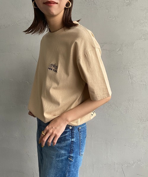 Manhattan Portage（マンハッタンポーテージ）の「[MANHATTAN PORTAGE/マンハッタンポーテージ] 別注 バックフォトプリントTシャツ（Tシャツ/カットソー・レディース・ホワイト/ベージュ/ネイビー・S/M/L/XL）」の6枚目の写真