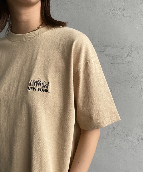 Manhattan Portage（マンハッタンポーテージ）の「[MANHATTAN PORTAGE/マンハッタンポーテージ] 別注 バックフォトプリントTシャツ（Tシャツ/カットソー・レディース・ホワイト/ベージュ/ネイビー・S/M/L/XL）」の13枚目の写真