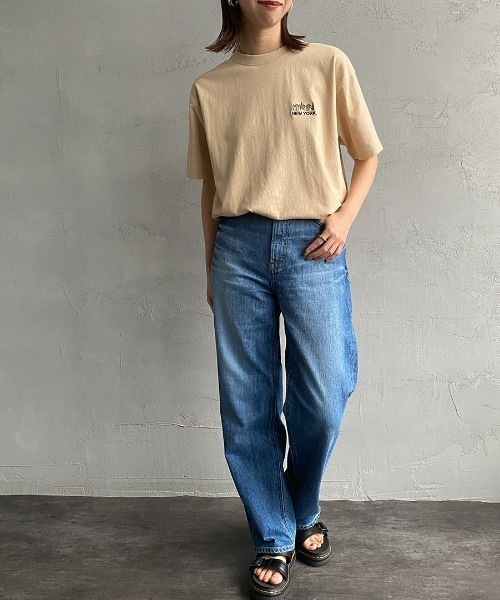 Manhattan Portage（マンハッタンポーテージ）の「[MANHATTAN PORTAGE/マンハッタンポーテージ] 別注 バックフォトプリントTシャツ（Tシャツ/カットソー・レディース・ホワイト/ベージュ/ネイビー・S/M/L/XL）」の8枚目の写真