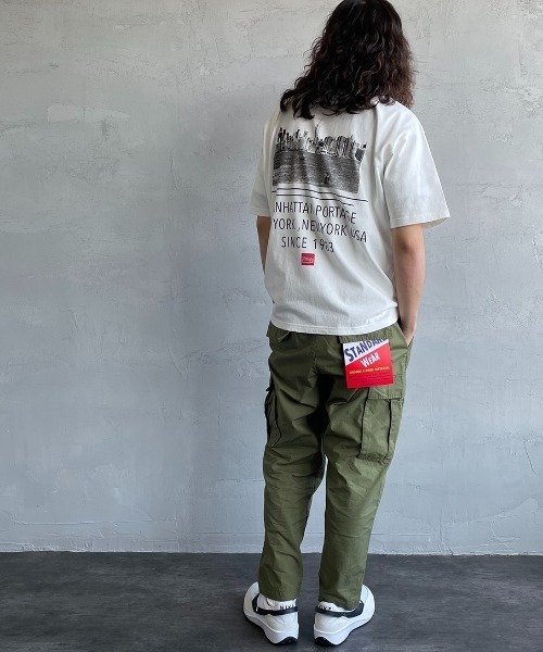 Manhattan Portage（マンハッタンポーテージ）の「[MANHATTAN PORTAGE/マンハッタンポーテージ] 別注 バックフォトプリントTシャツ（Tシャツ/カットソー・レディース・ホワイト/ベージュ/ネイビー・S/M/L/XL）」の5枚目の写真