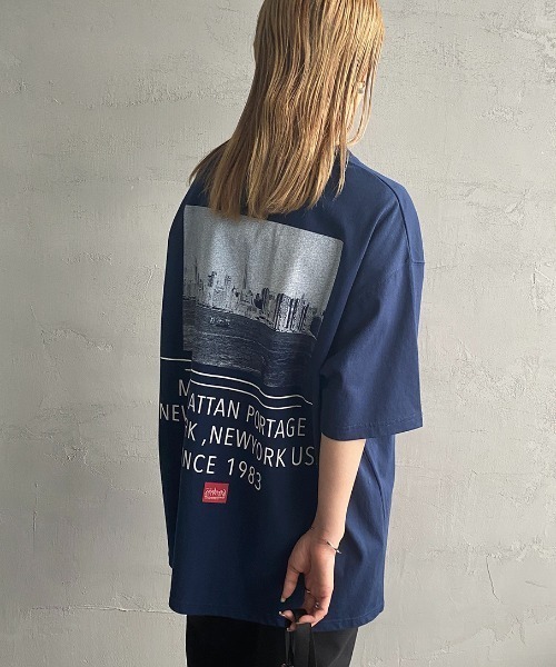 Manhattan Portage（マンハッタンポーテージ）の「[MANHATTAN PORTAGE/マンハッタンポーテージ] 別注 バックフォトプリントTシャツ（Tシャツ/カットソー・レディース・ホワイト/ベージュ/ネイビー・S/M/L/XL）」の17枚目の写真