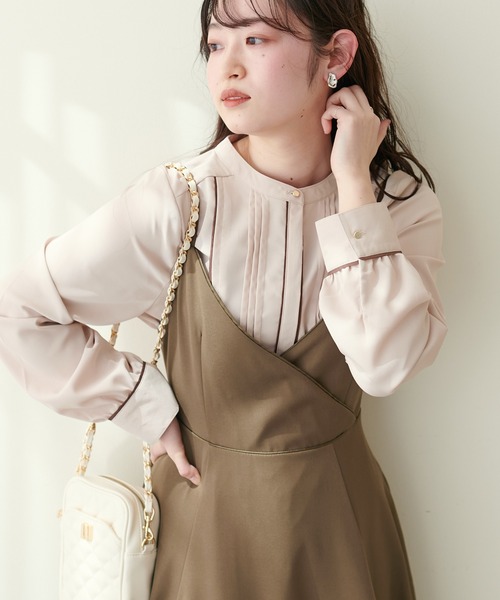 natural couture(ナチュラルクチュール)の「ピンタック×パイピングブラウス(シャツ/ブラウス・レディース・その他2/その他1/オフホワイト/サックスブルー/ピンクベージュ・FREE)」の4枚目の写真