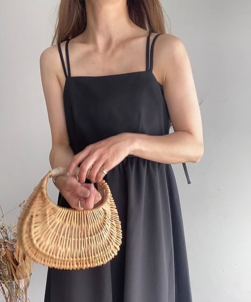 FILLOU(FILLOU)の「バックリボンフレアキャミワンピース(ワンピース・レディース・アイボリー/ブラック/グレイッシュベージュ/ブラウン系その他/ライトグレー・MEDIUM/X-LARGE/LARGE/SMALL)」の17枚目の写真
