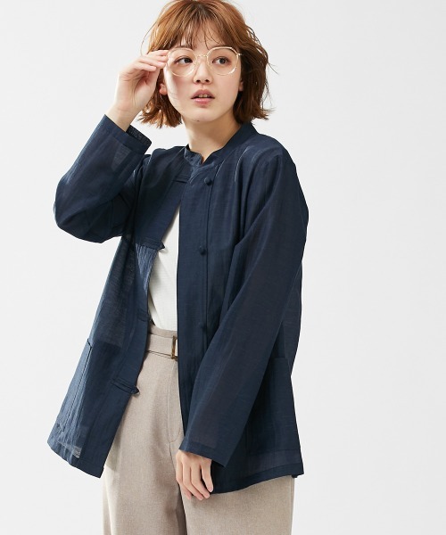 Le temps riche（ルタンリッシュ）の「【販売終了】【ZOZOTOWN限定】スタンドカラーチャイナ風シャツ ＜Le temps riche＞（シャツ/ブラウス・レディース・ネイビー/アイボリー・L/LL/M）」の4枚目の写真