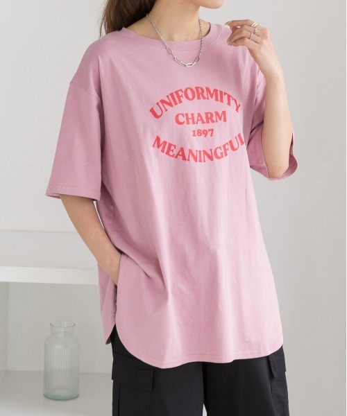 ad thie(アドティエ)の「裾ラウンド・オーバーサイズロゴプリントTシャツ(Tシャツ/カットソー・レディース・ブラック/オートミール/アイボリー/ネイビー/ベビーピンク/ホワイト/オフホワイト/ピンクベージュ・FREE/LL)」の7枚目の写真