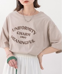裾ラウンド・オーバーサイズロゴプリントTシャツ