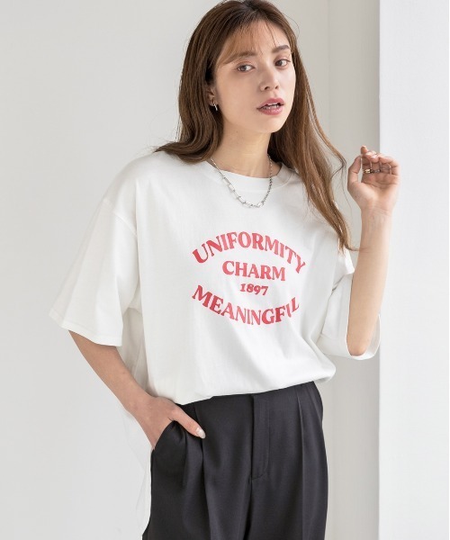 ad thie(アドティエ)の「裾ラウンド・オーバーサイズロゴプリントTシャツ(Tシャツ/カットソー・レディース・ブラック/オートミール/アイボリー/ネイビー/ベビーピンク/ホワイト/オフホワイト/ピンクベージュ・FREE/LL)」の15枚目の写真