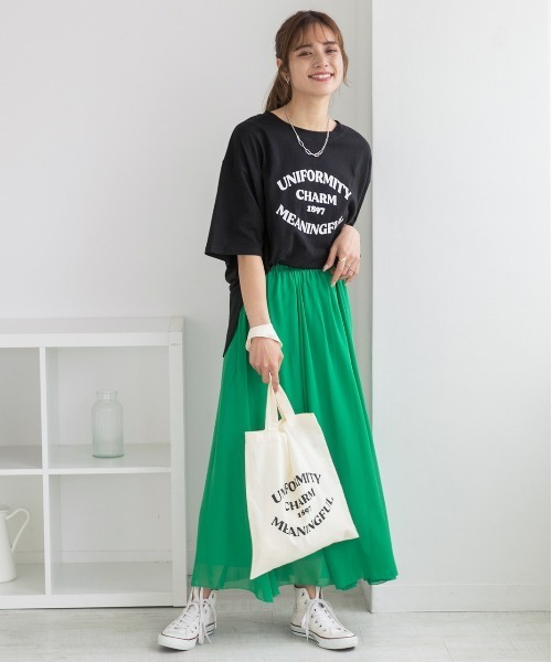 ad thie(アドティエ)の「裾ラウンド・オーバーサイズロゴプリントTシャツ(Tシャツ/カットソー・レディース・ブラック/オートミール/アイボリー/ネイビー/ベビーピンク/ホワイト/オフホワイト/ピンクベージュ・FREE/LL)」の14枚目の写真