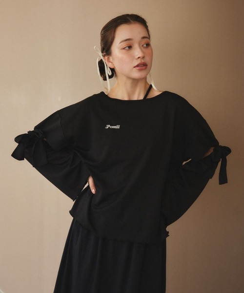 pomiii(ポミー)の「リボンショルダーロンT(Tシャツ/カットソー・レディース・グレイッシュベージュ/ブラック・FREE)」の1枚目の写真