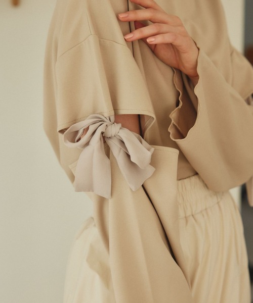 pomiii(ポミー)の「リボンショルダーロンT(Tシャツ/カットソー・レディース・グレイッシュベージュ/ブラック・FREE)」の16枚目の写真