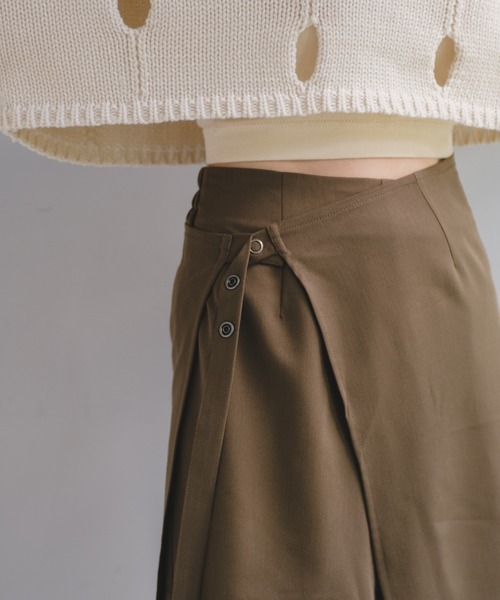 Kastane(カスタネ)の「【着回し可能】ラップミニスカートパンツ(その他パンツ・レディース・ブラウン/チャコールグレー/ブラック・FREE)」の14枚目の写真