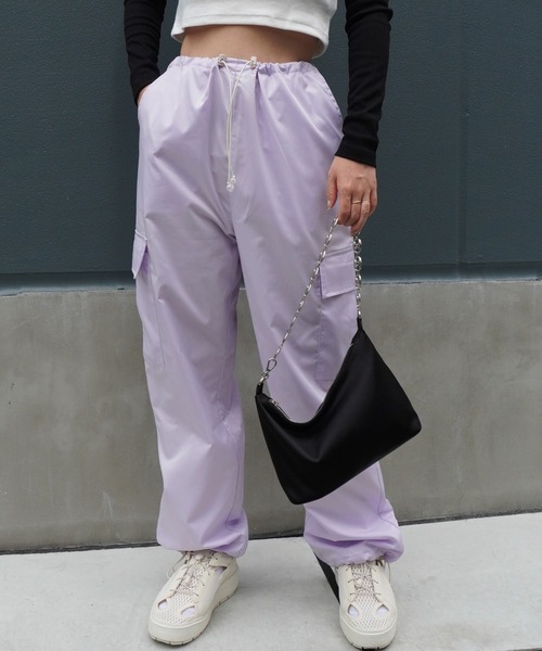 E.M.A.N.O.N(エマノン)の「【E.M.A.N.O.N】ドロストデザインカーゴパンツ/ワークパンツ(RO)(カーゴパンツ・レディース・グレー/アイボリー/ブラック/ラベンダー・FREE)」の4枚目の写真