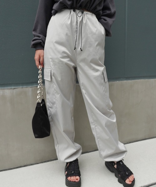 E.M.A.N.O.N(エマノン)の「【E.M.A.N.O.N】ドロストデザインカーゴパンツ/ワークパンツ(RO)(カーゴパンツ・レディース・グレー/アイボリー/ブラック/ラベンダー・FREE)」の14枚目の写真