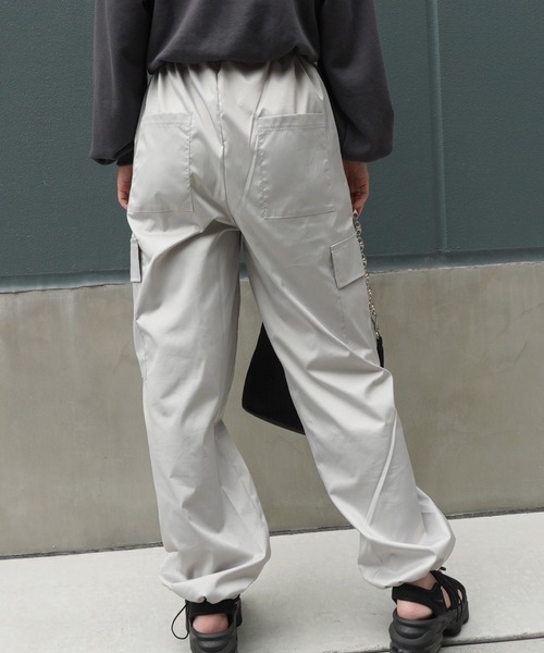 E.M.A.N.O.N(エマノン)の「【E.M.A.N.O.N】ドロストデザインカーゴパンツ/ワークパンツ(RO)(カーゴパンツ・レディース・グレー/アイボリー/ブラック/ラベンダー・FREE)」の19枚目の写真