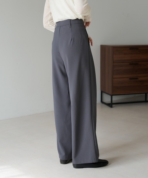 Bab（バブ）の「【S・M・Lサイズ展開あり】2タックセンタープレスストレートパンツ（スラックス・レディース・グレー/ホワイト系その他/ブラウン/ブラック・M/L/S）」の19枚目の写真