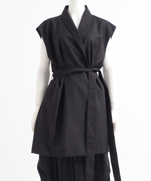 ililil（イルイルイル）の「『ililil/イルイルイル』【旧都夢幻想】ジャケット（その他アウター・レディース・ブラック・FREE）」の4枚目の写真