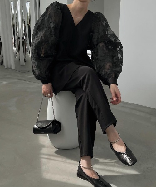 WILLFULLY（ウィルフリー）の「organdy flower 2way volume sleeve pt 