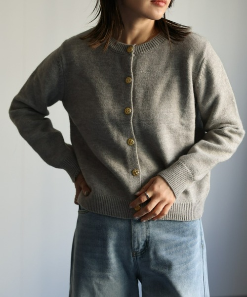 ap retro(アプレトロ)の「ゴールドボタンニットカーディガン/金ボタンニットカーディガン(カーディガン/ボレロ・レディース・ベージュ/ブラウン/アイボリー/グレー/ブラック・FREE)」の22枚目の写真