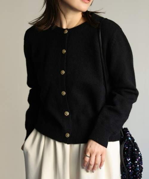 ap retro(アプレトロ)の「ゴールドボタンニットカーディガン/金ボタンニットカーディガン(カーディガン/ボレロ・レディース・ベージュ/ブラウン/アイボリー/グレー/ブラック・FREE)」の15枚目の写真