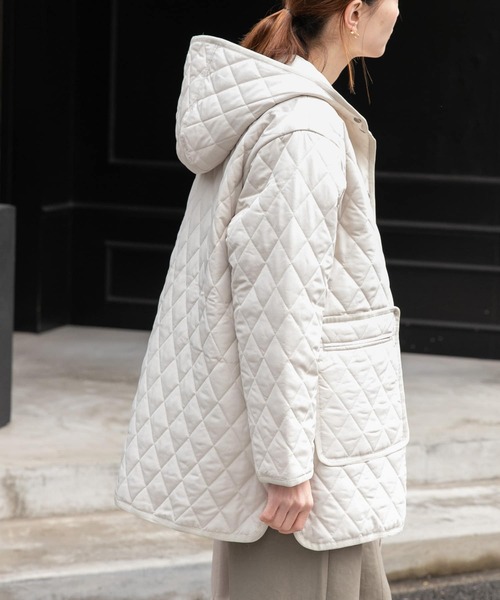 FORK&SPOON(フォークアンドスプーン)の「FORK&SPOON キルティングミドルフーディーコート(ダウンジャケット/コート・レディース・アイボリー/グリーン系その他・1)」の18枚目の写真