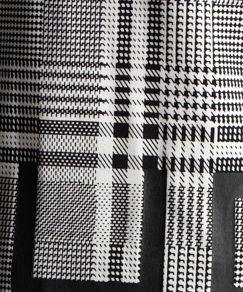 HIDEAWAYS NICOLE（ハイダウェイニコル）の「ビッグロゴ長袖Tシャツ（Tシャツ/カットソー・メンズ・チェック/オフホワイト/アッシュグレー/ブラック・MEDIUM/LARGE/X-LARGE）」の16枚目の写真