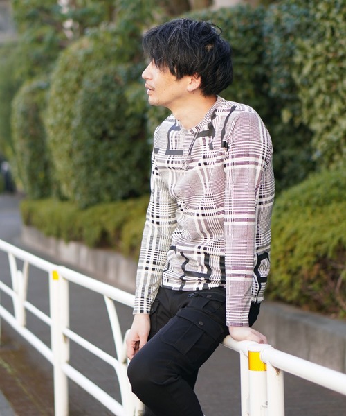 HIDEAWAYS NICOLE（ハイダウェイニコル）の「ビッグロゴ長袖Tシャツ（Tシャツ/カットソー・メンズ・チェック/オフホワイト/アッシュグレー/ブラック・MEDIUM/LARGE/X-LARGE）」の18枚目の写真