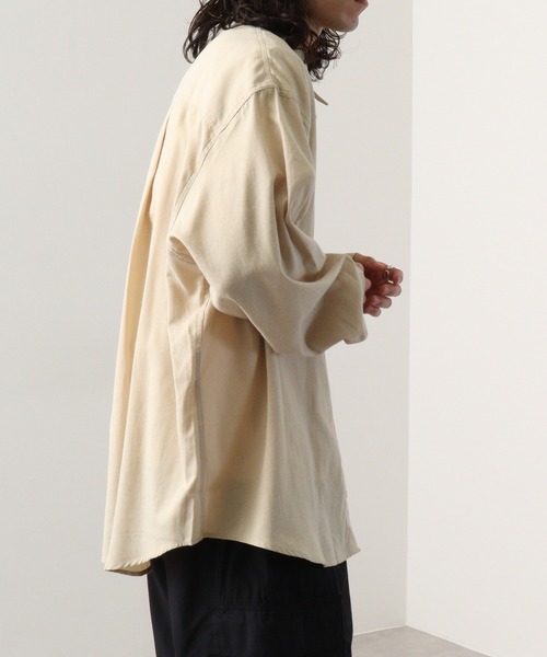 FUNALIVE（ファンアライブ）の「fabric oversized shirt / 布帛オーバーサイズシャツ unisex（シャツ/ブラウス・メンズ・ネイビー×ホワイト/ホワイト/サックスブルー/グレー×ホワイト/カーキ/ベージュ/チャコール・M/L）」の12枚目の写真