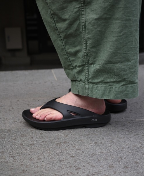 27【匿名配送】oofos ooriginal リカバリーサンダル　ユニセックス OOFOS/ウーフォス OOriginal リカバリーサンダル メンズ