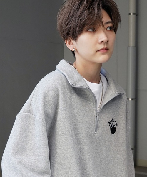 ILL'S（イルズ）の「ワンポイント刺繍ロゴ ビリヤード / ダイス / おじ刺繍 / デイリーウォーキング ビッグシルエット プルオーバーハーフジップスウェット カットソー ユニセックス【ILL'S】（スウェット・メンズ・グレー系その他3/グレー系その他4/グレー系その他5/ベージュ/グリーン系その他/グリーン/グレー系その他7/ベージュ系その他/グレー系1/ブラック系その他/グレー系その他6/グレー系/ブラック系その他3/グレー系その他/ブラック/ブラック系その他2/グレー系その他2/グレー・M/L/XL）」の9枚目の写真