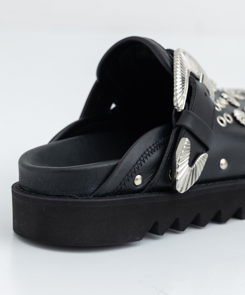 TOGA(トーガ)の「【TOGA PULLA/トーガプルラ】AJ1058/メタルサンダル(サンダル・レディース・ブラック・38/37/36)」の19枚目の写真