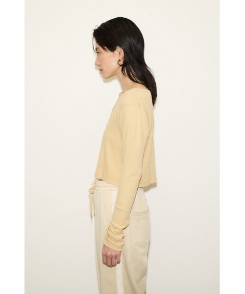 THROW by SLY(スローバイスライ)の「THROW 2P LAYERED TOPS ツーピー レイヤード トップス(Tシャツ/カットソー・レディース・ベージュ/ブラック・FREE)」の11枚目の写真