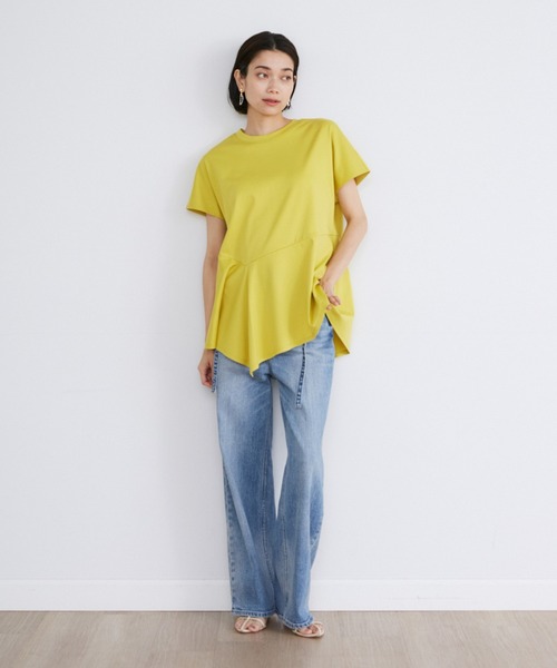 INED(イネド)の「【接触冷感】ペプラムTシャツ(Tシャツ/カットソー・レディース・オフホワイト/ブラック/イエロー・9号)」の10枚目の写真