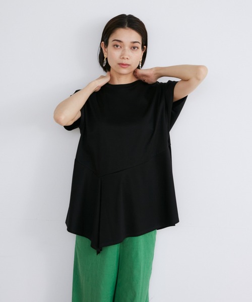 INED(イネド)の「【接触冷感】ペプラムTシャツ(Tシャツ/カットソー・レディース・オフホワイト/ブラック/イエロー・9号)」の15枚目の写真