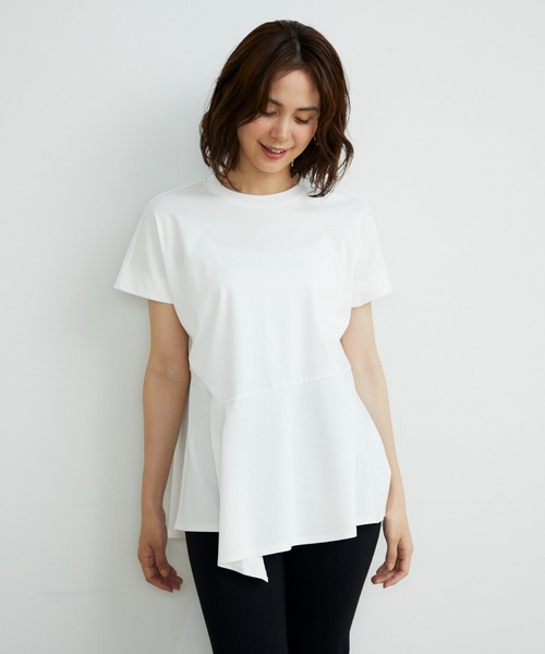 INED(イネド)の「【接触冷感】ペプラムTシャツ(Tシャツ/カットソー・レディース・オフホワイト/ブラック/イエロー・9号)」の20枚目の写真