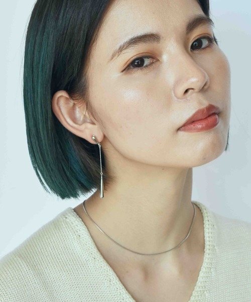 GOLDY（ゴールディ）の「スレンダー ライン ロング イヤリング（イヤリング・レディース・シルバー/ゴールド・FREE）」の8枚目の写真