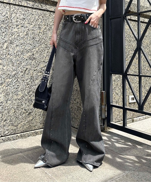 sedacle girl(セダクルガール)の「切り替えスタッズデニム(デニムパンツ・レディース・ライトブルー/ブラック・MEDIUM/SMALL)」の3枚目の写真