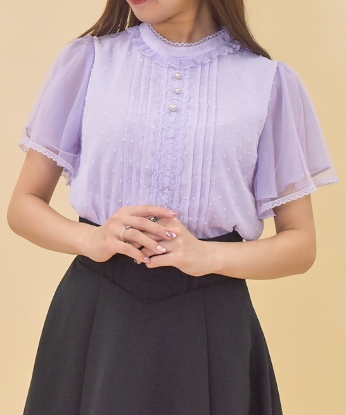 axes femme POETIQUE（アクシーズファムポエティック）の「フレア袖ドットドビーブラウス（シャツ/ブラウス・レディース・ブラック/キナリ/ホワイト/ラベンダー・MEDIUM）」の4枚目の写真