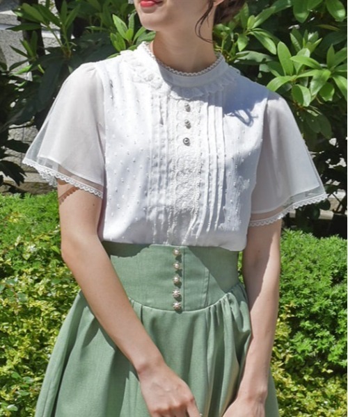 axes femme POETIQUE（アクシーズファムポエティック）の「フレア袖ドットドビーブラウス（シャツ/ブラウス・レディース・ブラック/キナリ/ホワイト/ラベンダー・MEDIUM）」の2枚目の写真