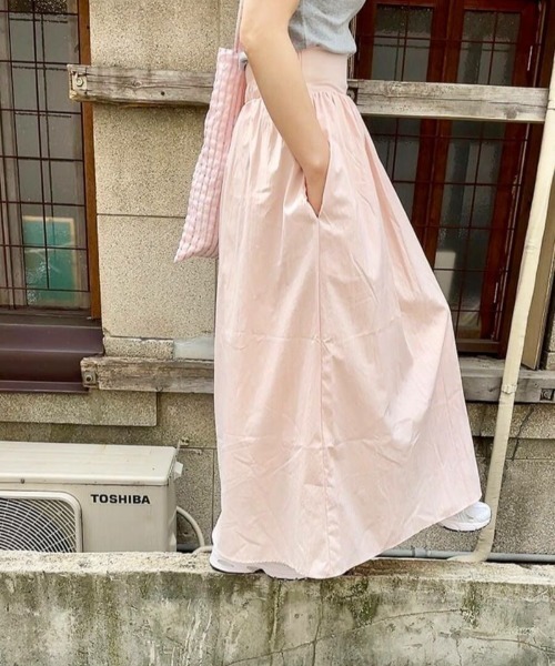 ISOOK(アイスー)の「ギャザーフレアスカート(comochi select) / ギャザースカート ロング Aライン ボリュームスカート(スカート・レディース・ピンク・FREE)」の2枚目の写真