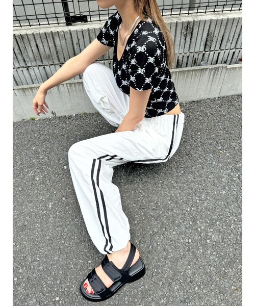 EGOIST(エゴイスト)の「ナイロンワッシャーラインワイドパンツ(その他パンツ・レディース・ブラック/ホワイト・FREE)」の15枚目の写真