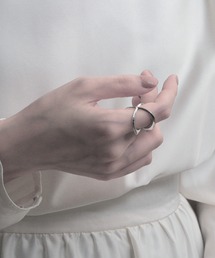 YArKA（ヤーカ）の「【YArKA/ヤーカ】4 petals that wrap around ring [ont2] / 包み込む4花唇デザインリング（リング）」